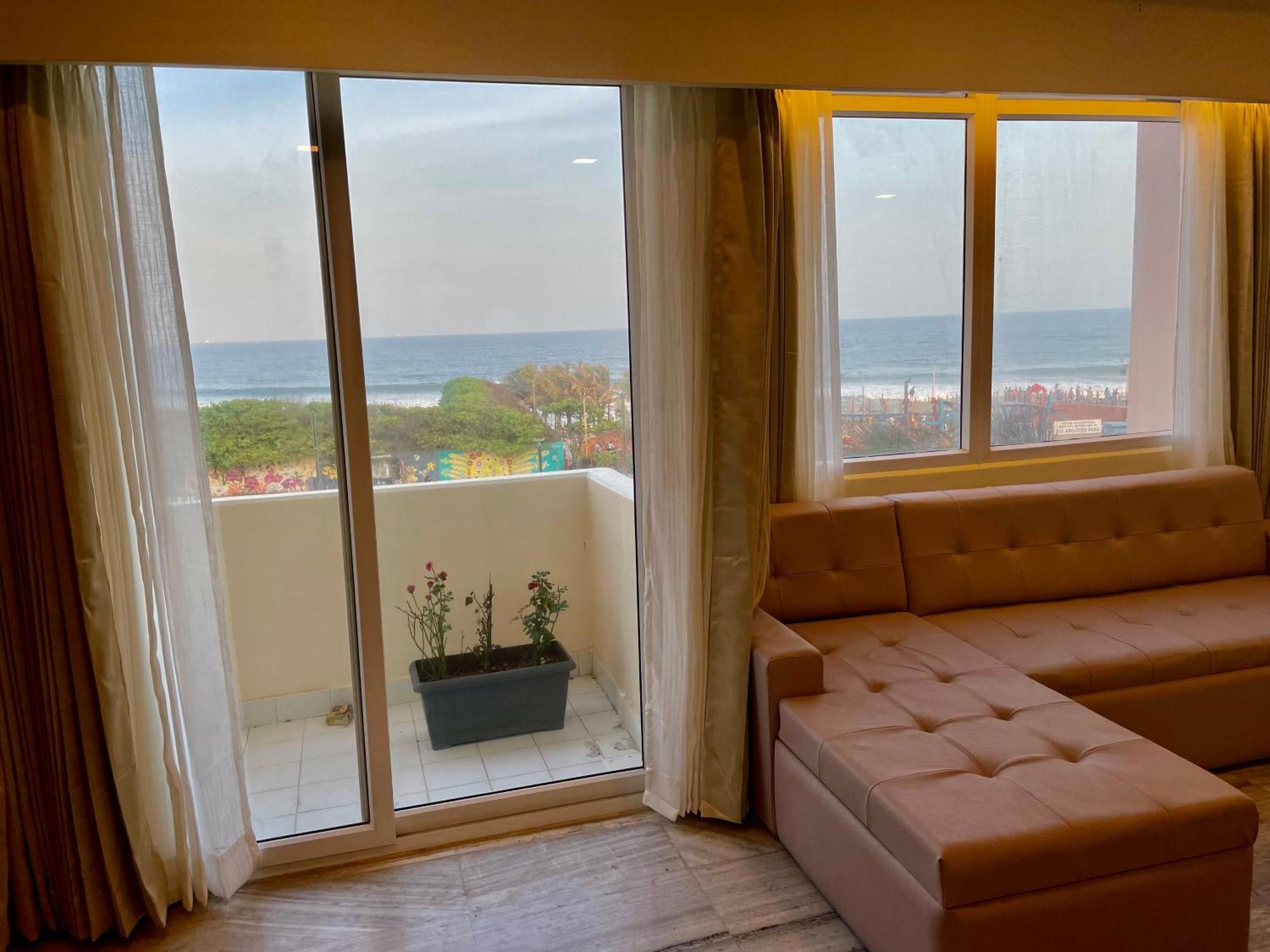Ferienwohnung Ocean'S Edge Visakhapatnam Exterior foto
